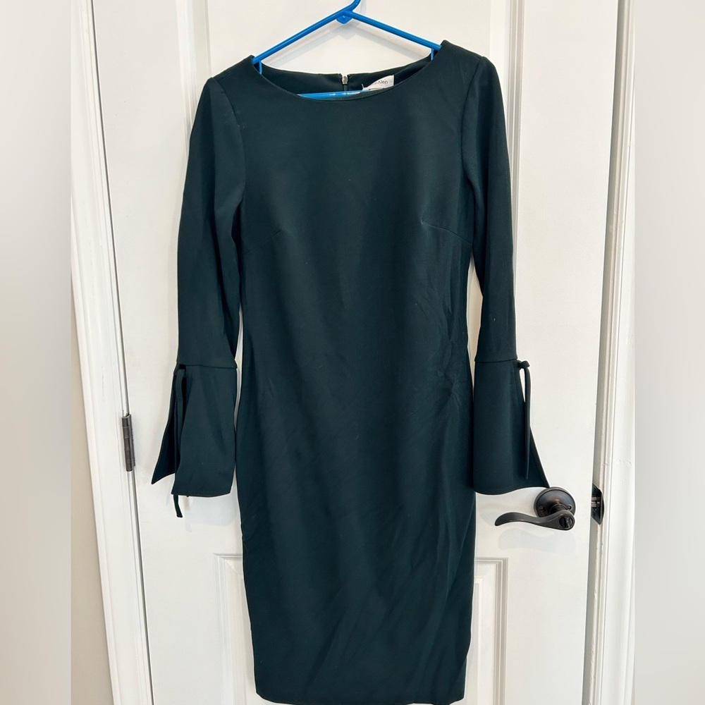 Calvin Klein Sheath Dress Womens 8 Deep Green Flare Sleeves